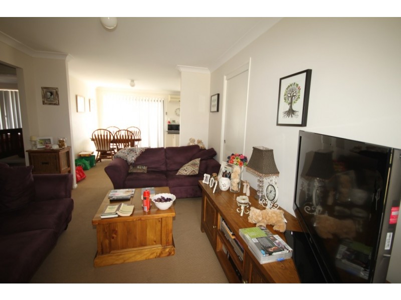 2/10 Falcon Drive, Tamworth NSW 2340