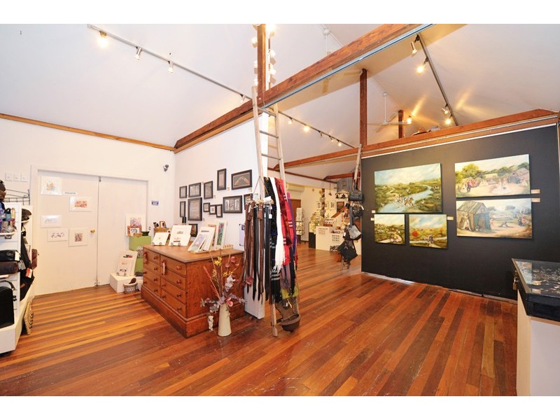 192 Brisbane Street- Weswal Gallery, East Tamworth NSW 2340