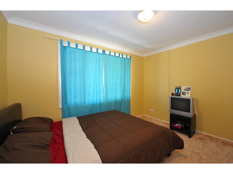 1 and 2/ 18 Harrier Parade, Tamworth NSW 2340