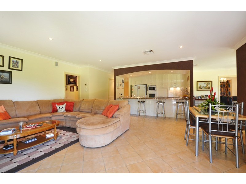 17 Catherine Way, Tamworth NSW 2340