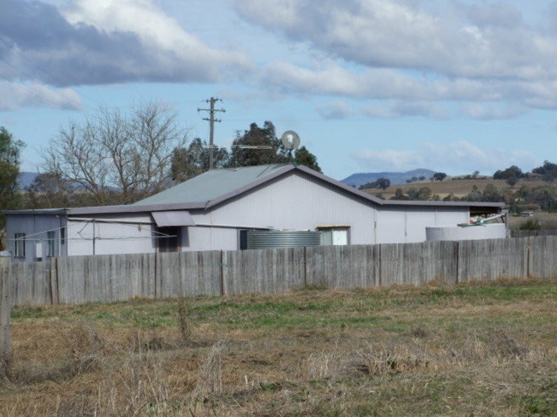 5 Roberts Road., Tamworth NSW 2340