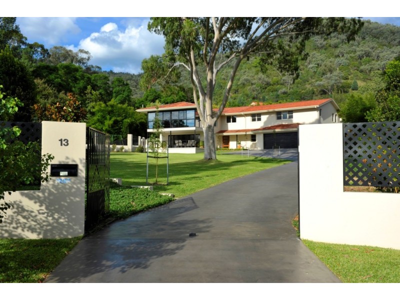 13 Wade Avenue, Tamworth NSW 2340