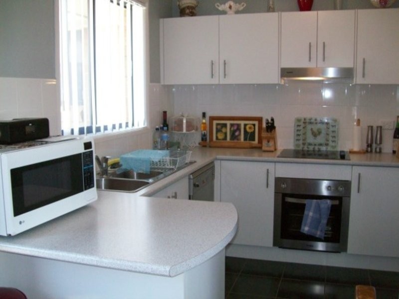 2/7 Eagle Avenue., Tamworth NSW 2340