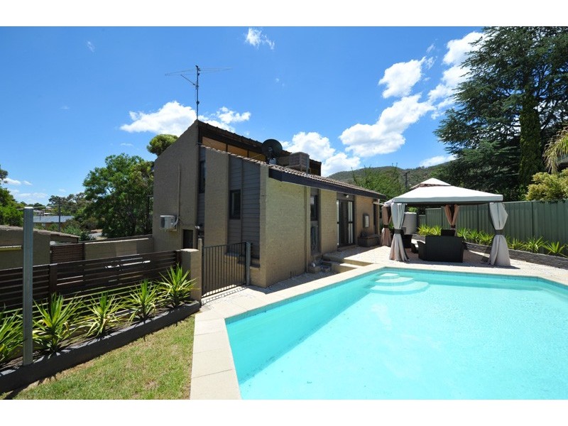 1 Bushland Ave, Tamworth NSW 2340