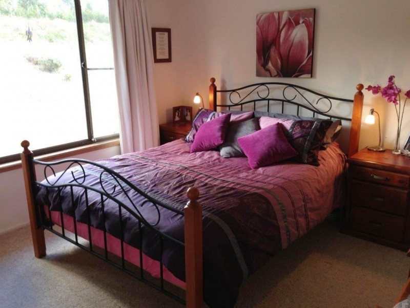 6832 New England Highway- ‘Bimbi Vale’, Kentucky NSW 2354