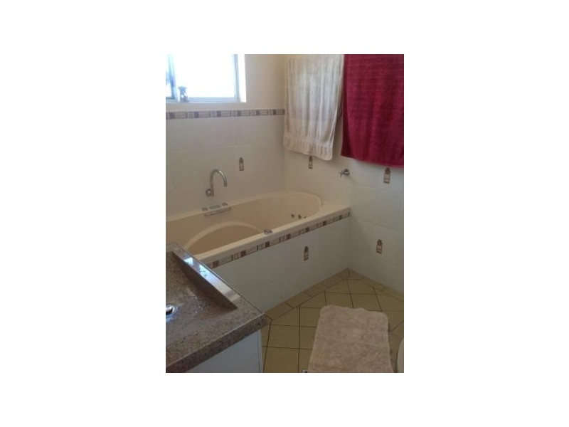 4/58 Denman Ave, Kootingal NSW 2352