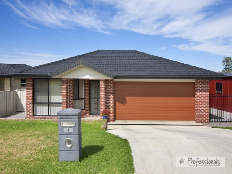 3 Bottlebrush Close, Tamworth NSW 2340