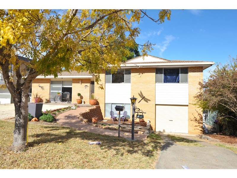 41 Minnamurra Crescent, Tamworth NSW 2340