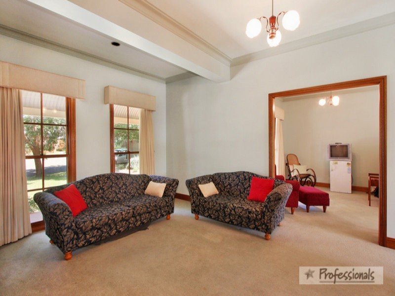 33 Roderick Street, Tamworth NSW 2340