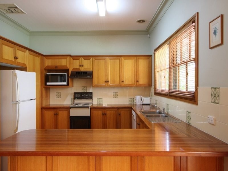 33 Roderick Street, Tamworth NSW 2340