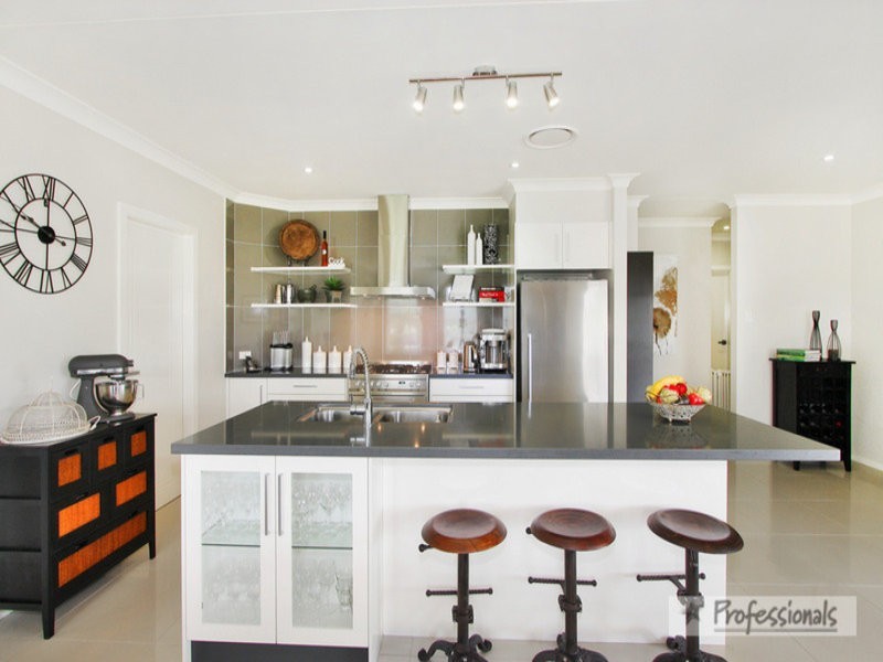 7 Grevillea Crescent, Kootingal NSW 2352