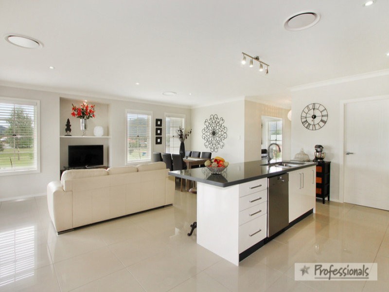 7 Grevillea Crescent, Kootingal NSW 2352