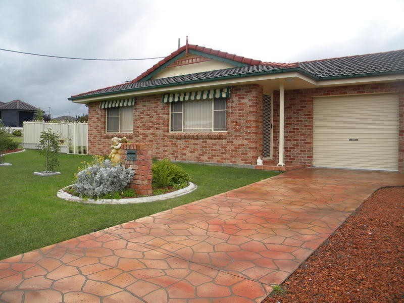 3B Garden  Street, Kootingal NSW 2352