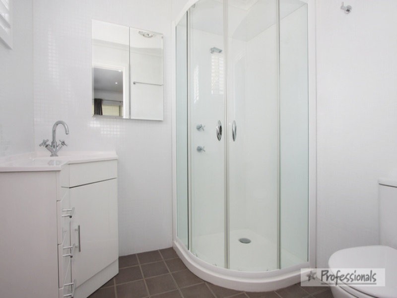 1 Damar Avenue, Kootingal NSW 2352