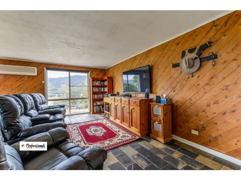 76 Woodside Chase, Kootingal NSW 2352