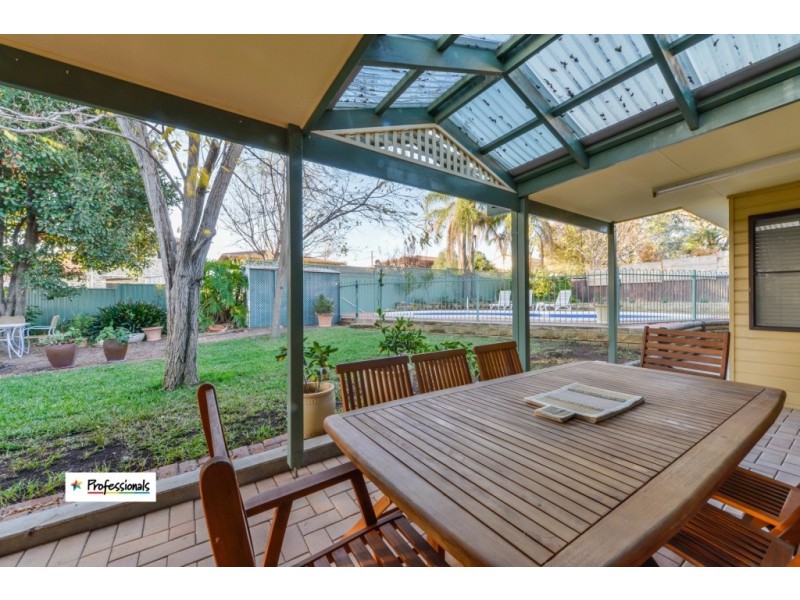 5 Coolabah Close, Tamworth NSW 2340