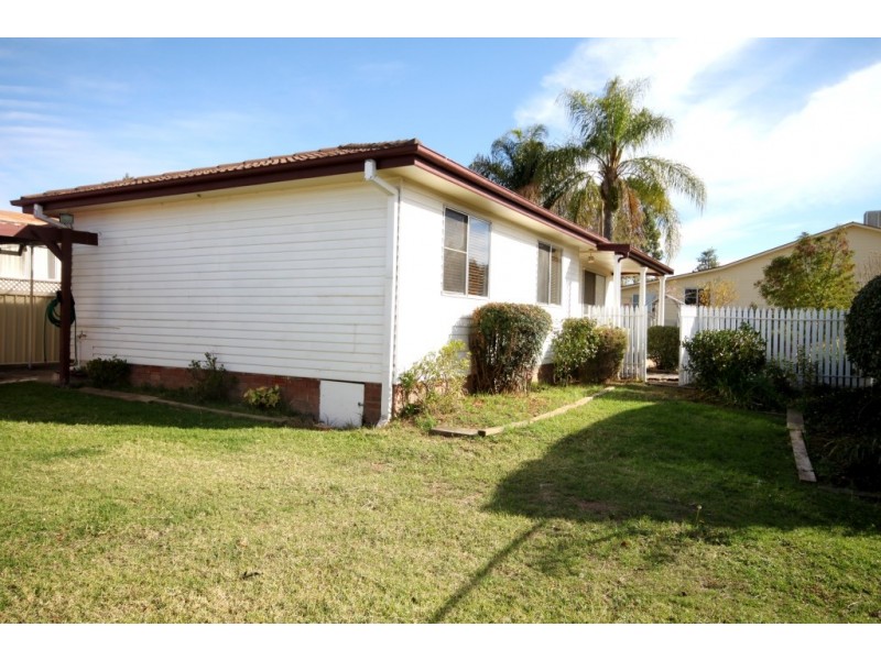 7 Olive Lane, Tamworth NSW 2340