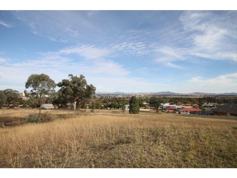 9 Wollemi Close, Tamworth NSW 2340