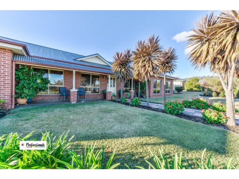 60 Browns Lane, Tamworth NSW 2340