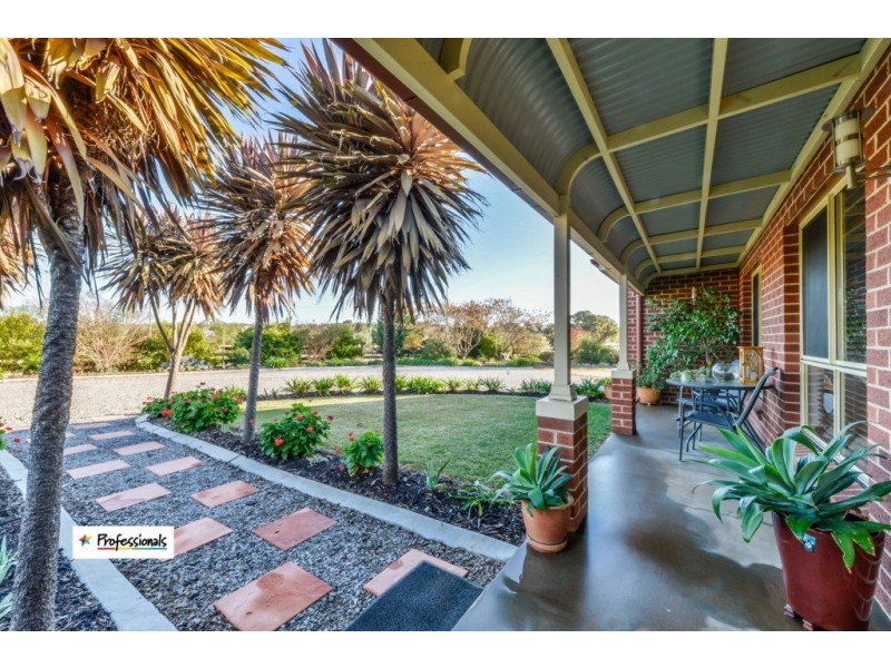 60 Browns Lane, Tamworth NSW 2340