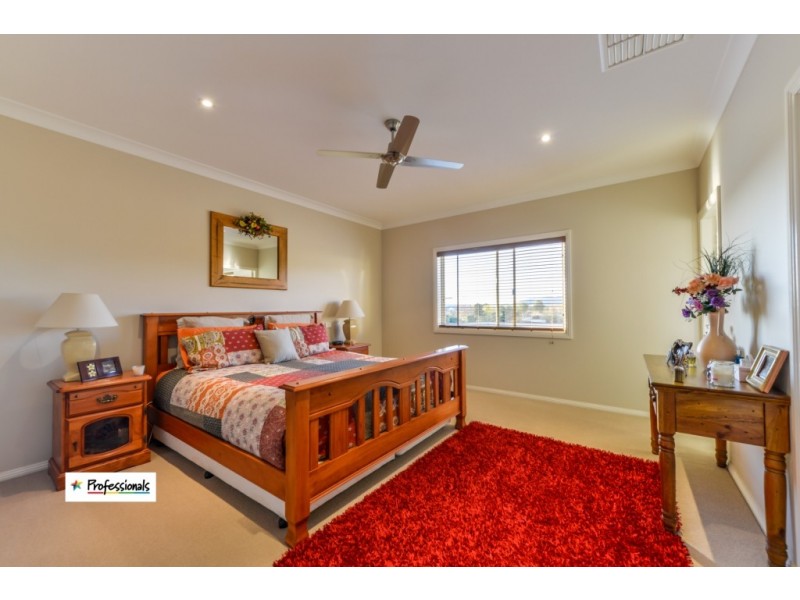 60 Browns Lane, Tamworth NSW 2340