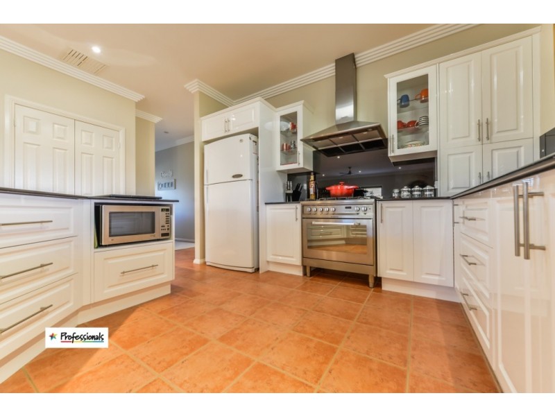 60 Browns Lane, Tamworth NSW 2340