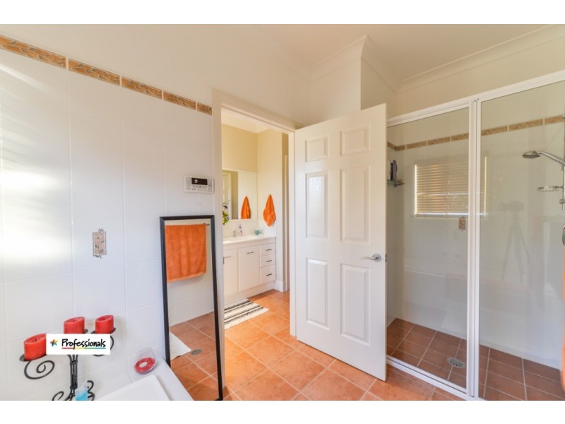 60 Browns Lane, Tamworth NSW 2340