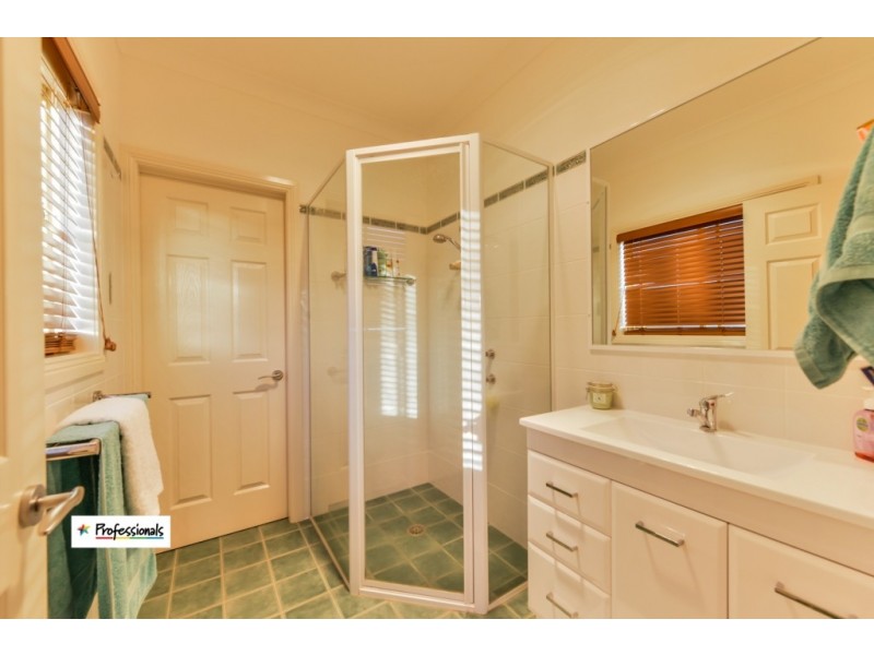 60 Browns Lane, Tamworth NSW 2340