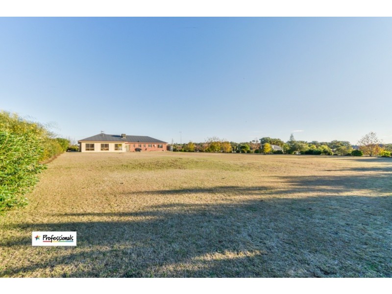 60 Browns Lane, Tamworth NSW 2340
