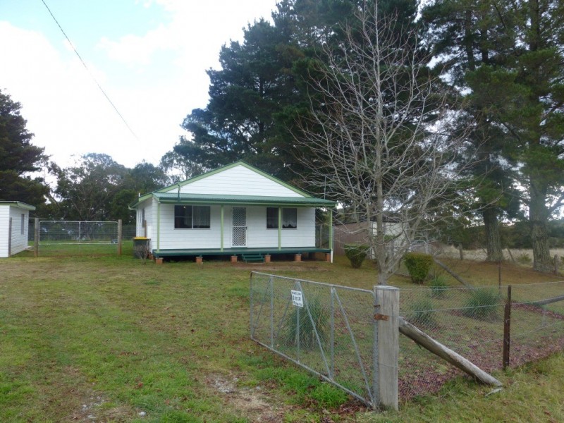 770 Barry Road, Hanging Rock NSW 2340