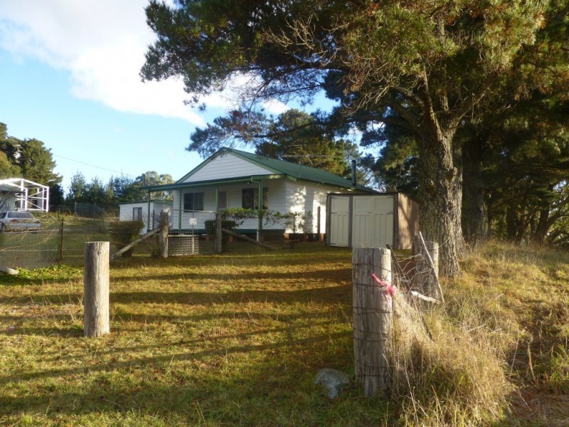 770 Barry Road, Hanging Rock NSW 2340