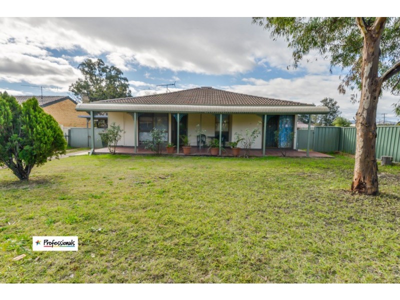 1 Kenny Drive, Tamworth NSW 2340