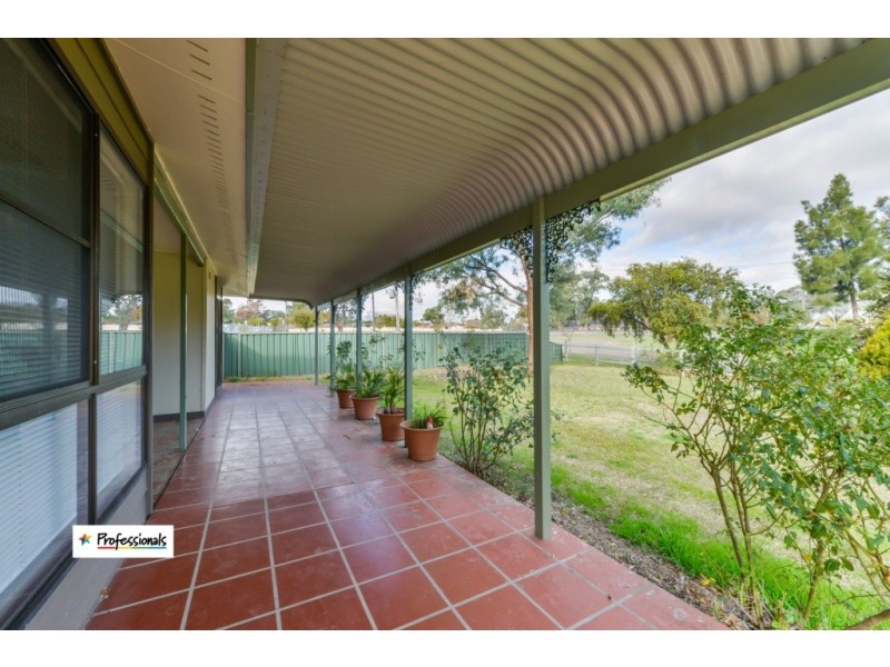 1 Kenny Drive, Tamworth NSW 2340