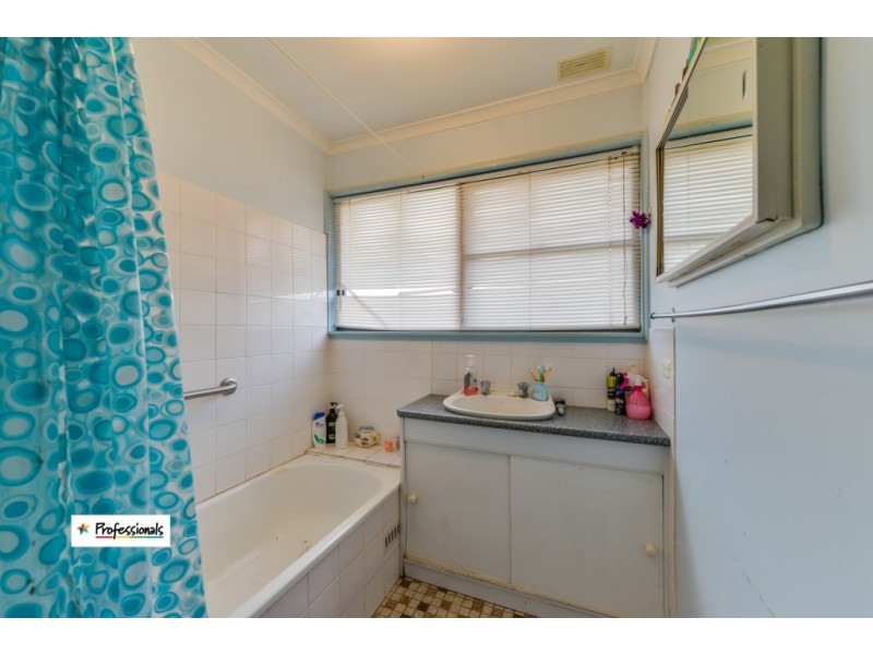 1 Kenny Drive, Tamworth NSW 2340