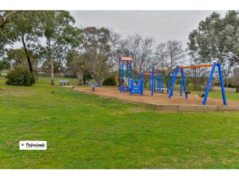 5 Avon Place, Tamworth NSW 2340