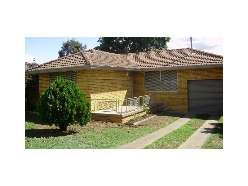 28 Cypress Street, Tamworth NSW 2340