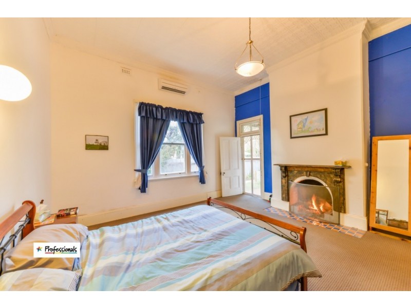 119-121 Manilla Street, Manilla NSW 2346