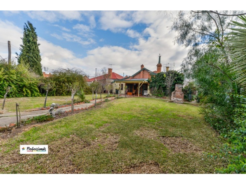 119-121 Manilla Street, Manilla NSW 2346