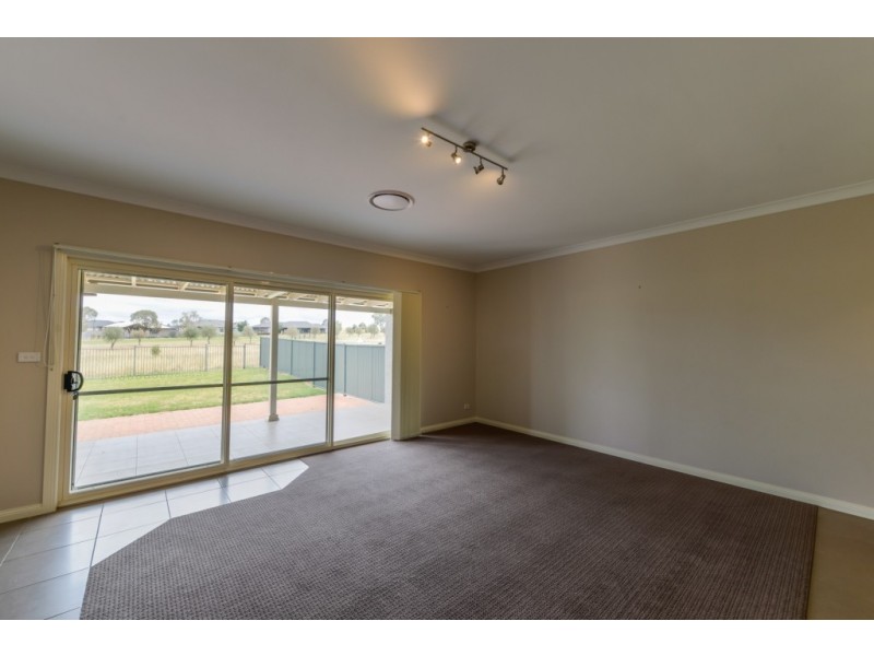 86A The Heights, Tamworth NSW 2340
