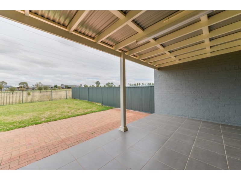 86A The Heights, Tamworth NSW 2340