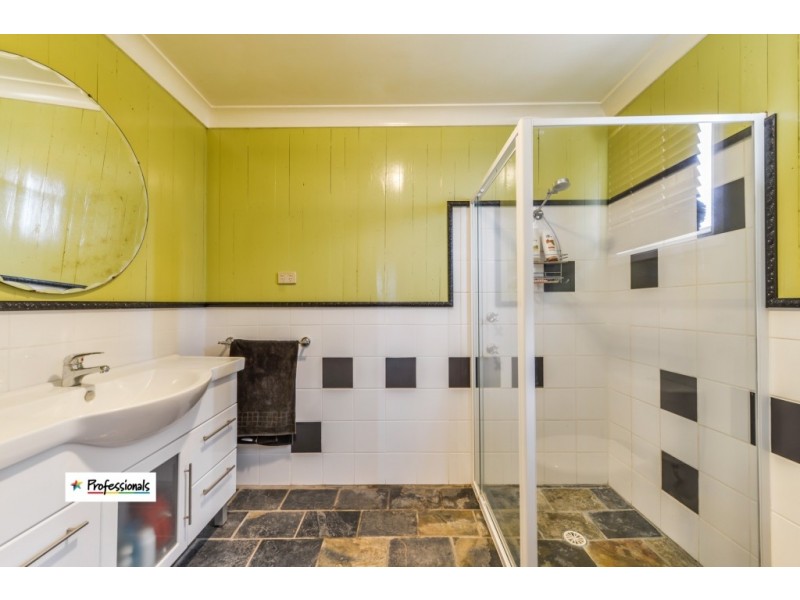 76 Woodside Chase, Kootingal NSW 2352