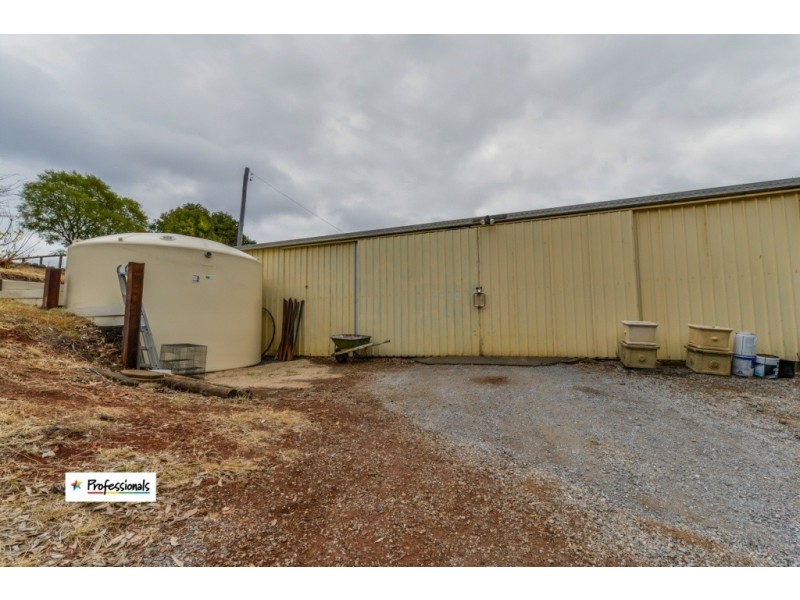 76 Woodside Chase, Kootingal NSW 2352