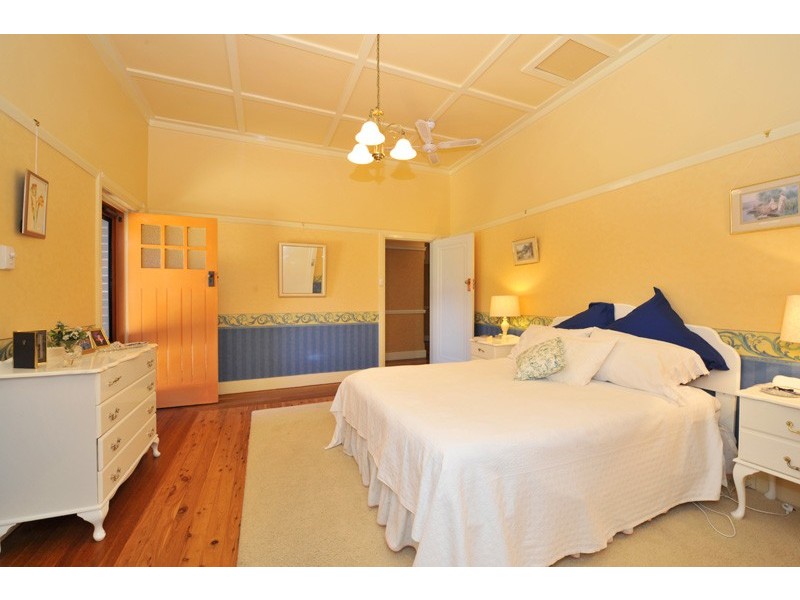 98 Upper Street, East Tamworth NSW 2340