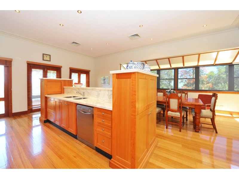 98 Upper Street, East Tamworth NSW 2340