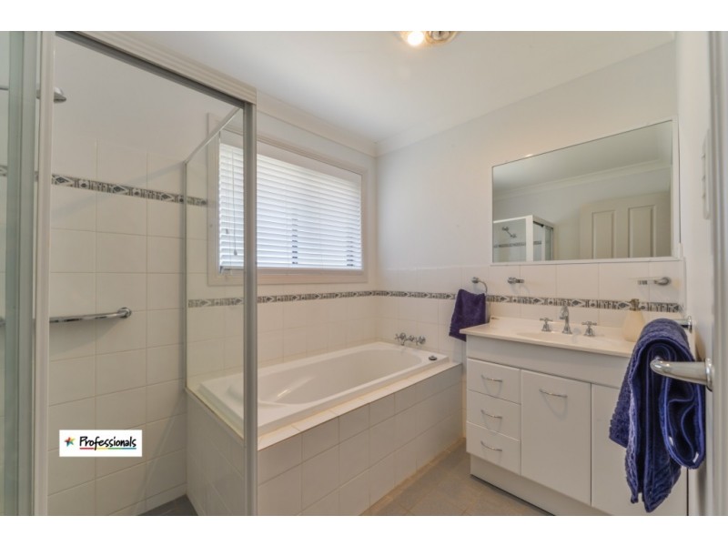 9 Clancy Court, Tamworth NSW 2340