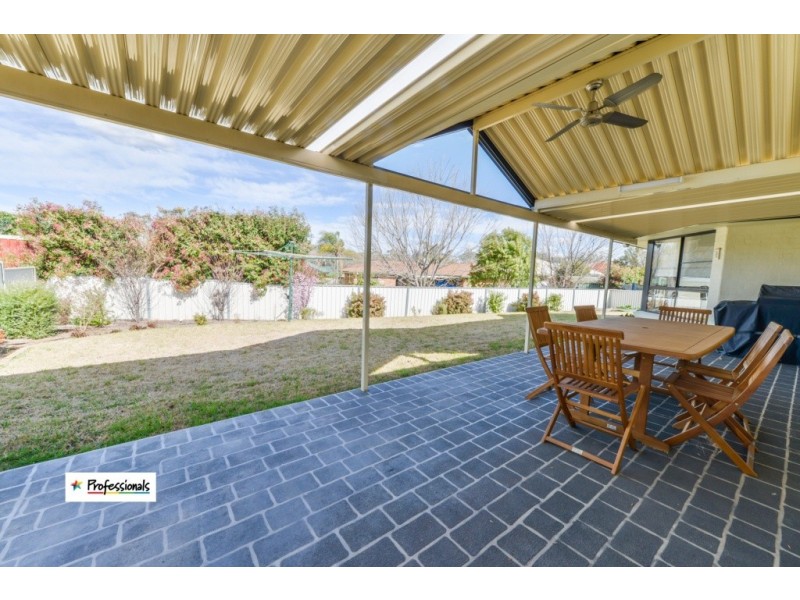 9 Clancy Court, Tamworth NSW 2340
