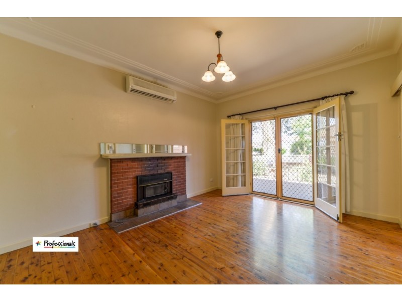 23 Heugh Street, Tamworth NSW 2340