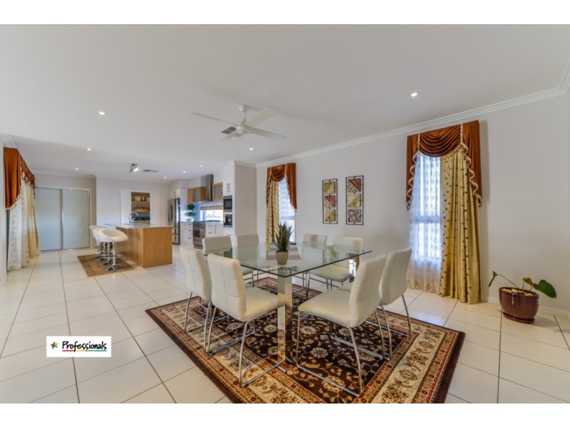 33 Flagstaff Road, Tamworth NSW 2340