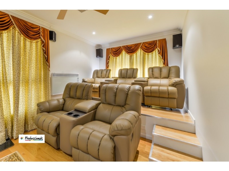 33 Flagstaff Road, Tamworth NSW 2340