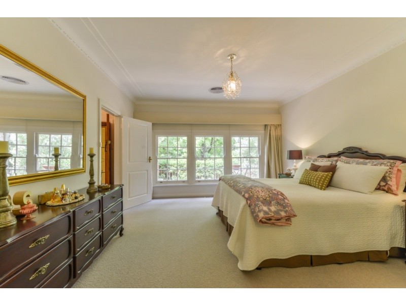 18 Golf Street, Tamworth NSW 2340